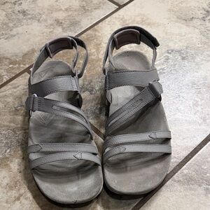 Merrell trekking sandals